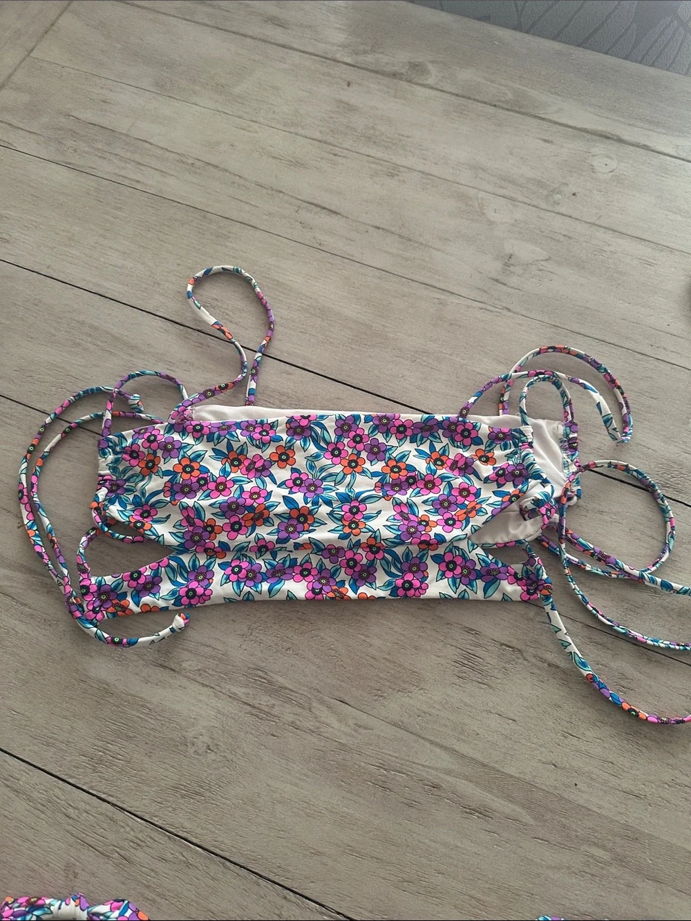 Frankies Bikinis Flower Farm Bikini Set London Top Gabe Bottom size M
